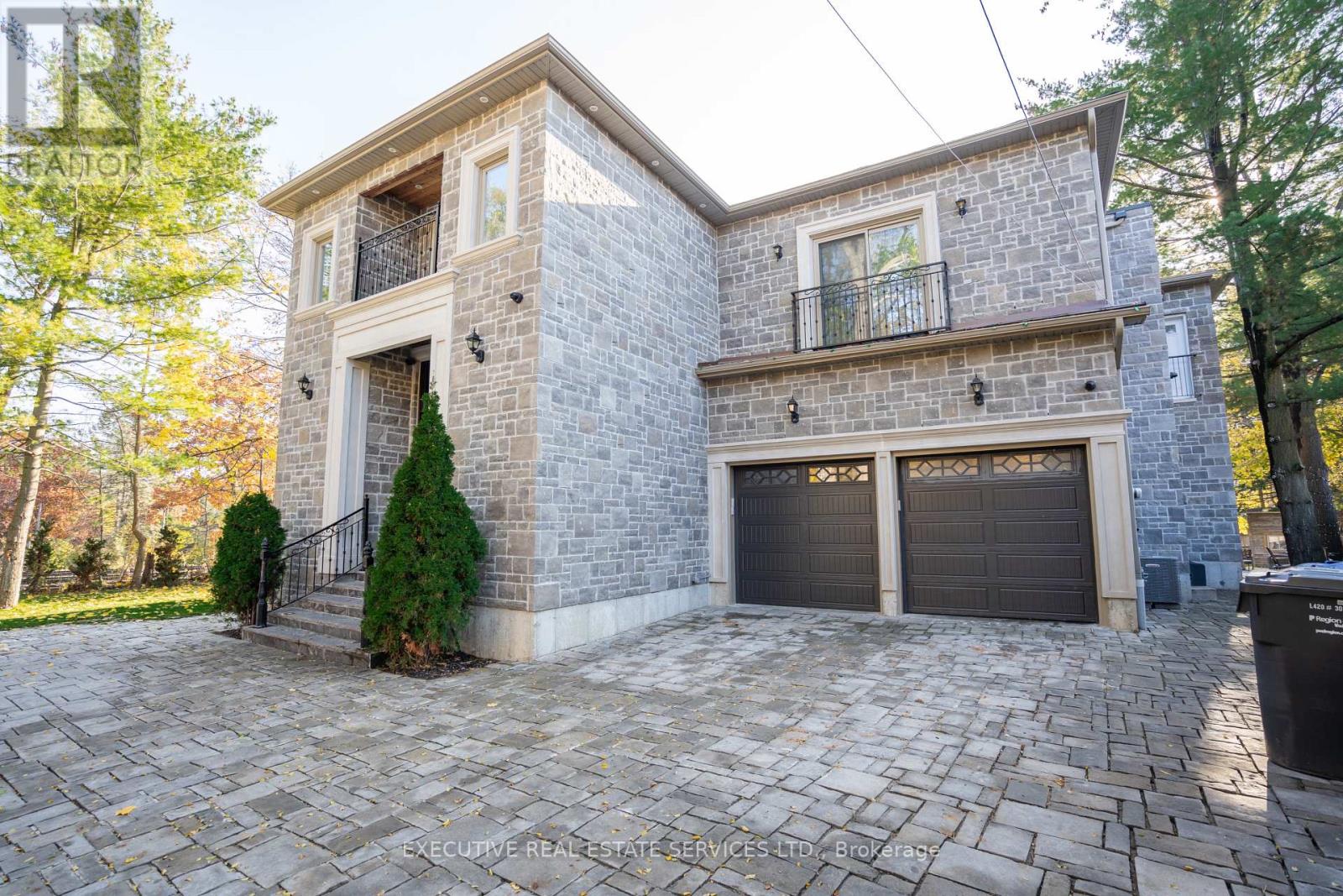 1138 GARDEN ROAD
