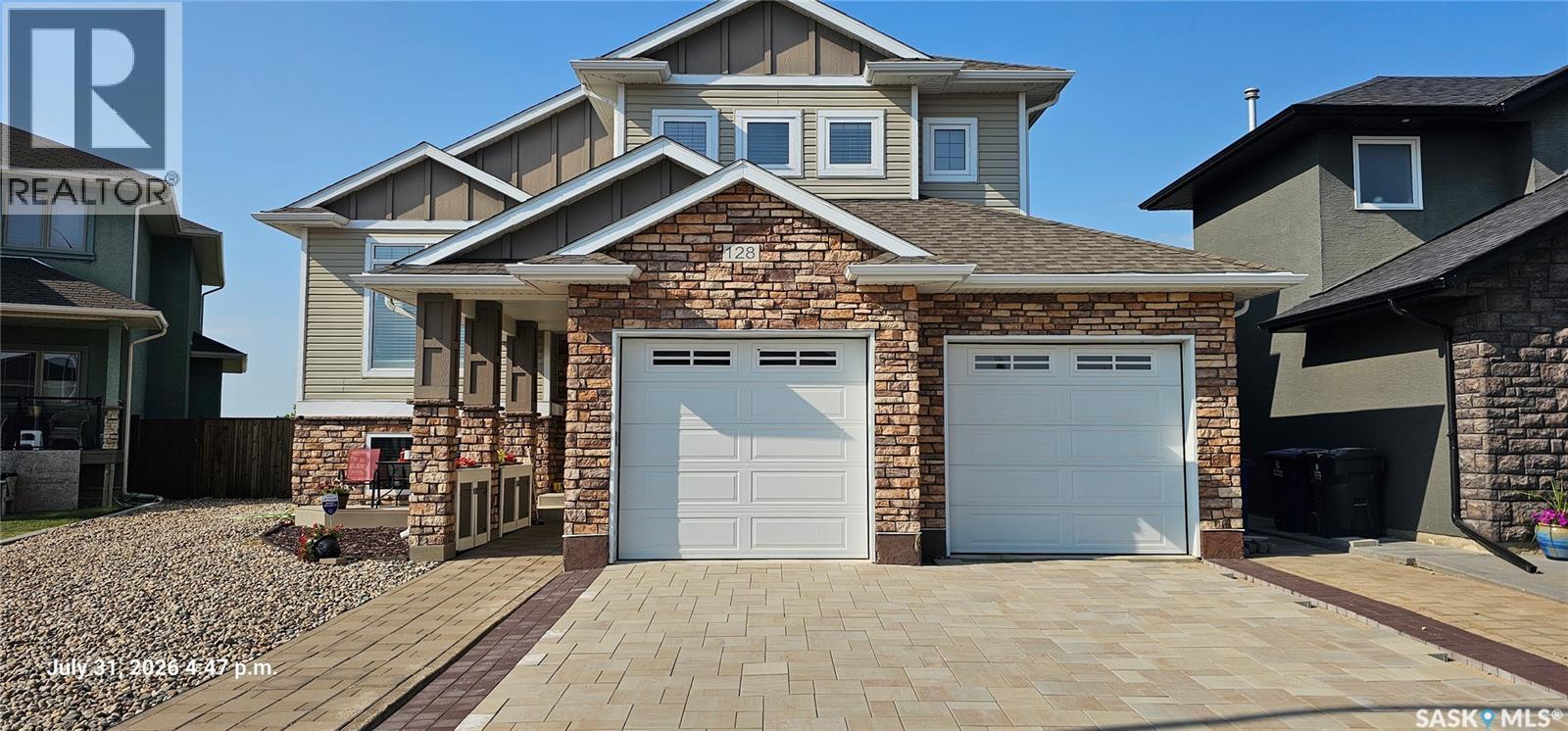 128 Kinsmen CRESCENT