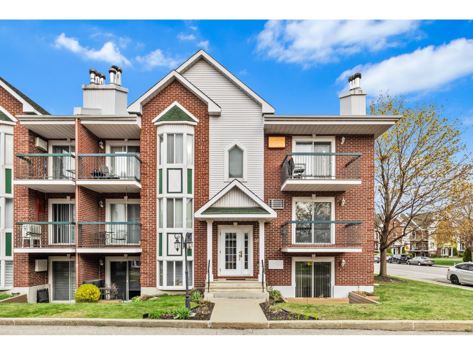 2095 Av. Albert-Murphy