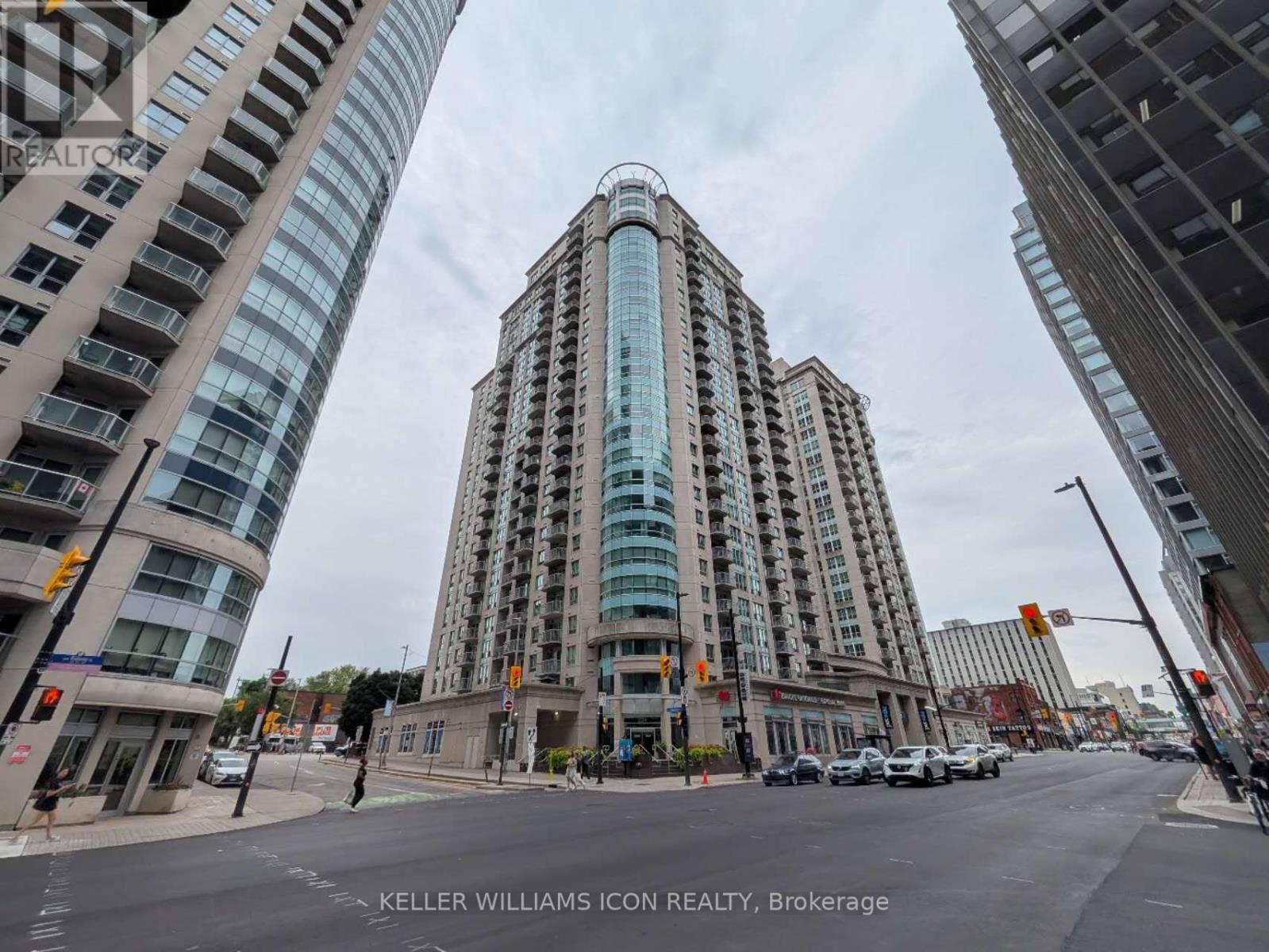901 - 234 RIDEAU STREET
