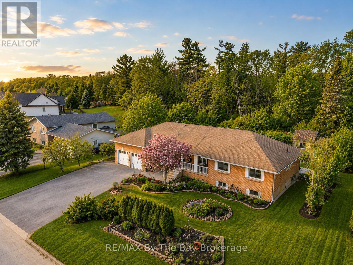 15 DEANNA DRIVE
