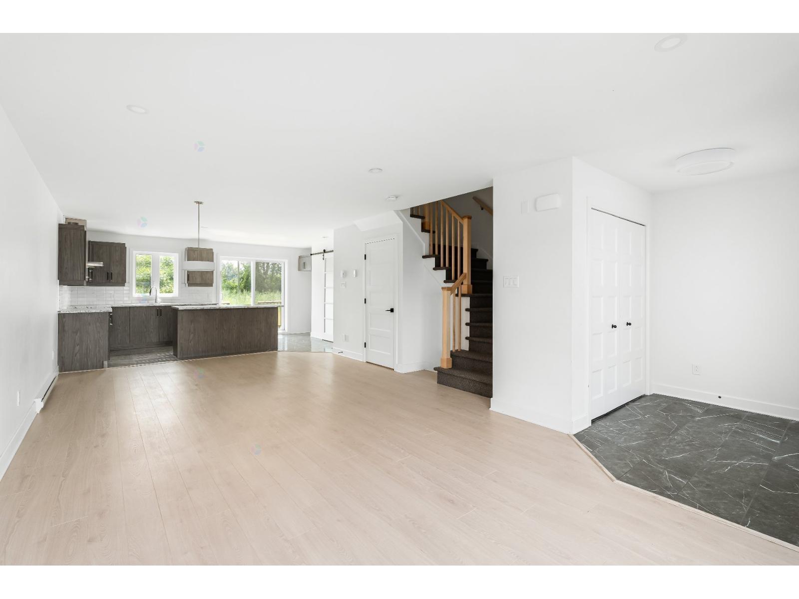 535 Av. de la Traversée