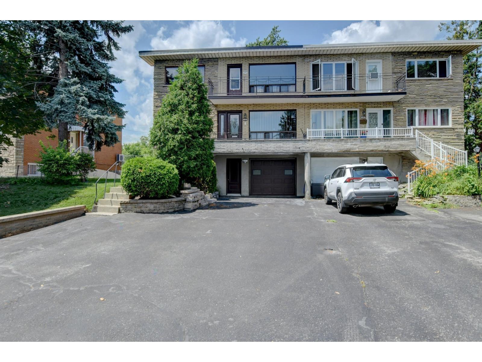 111 Av. Eastview