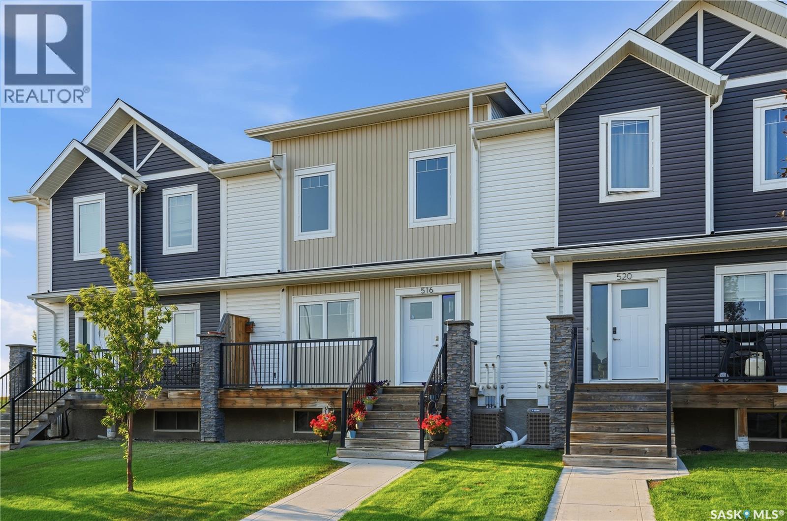 516 Kloppenburg CRESCENT