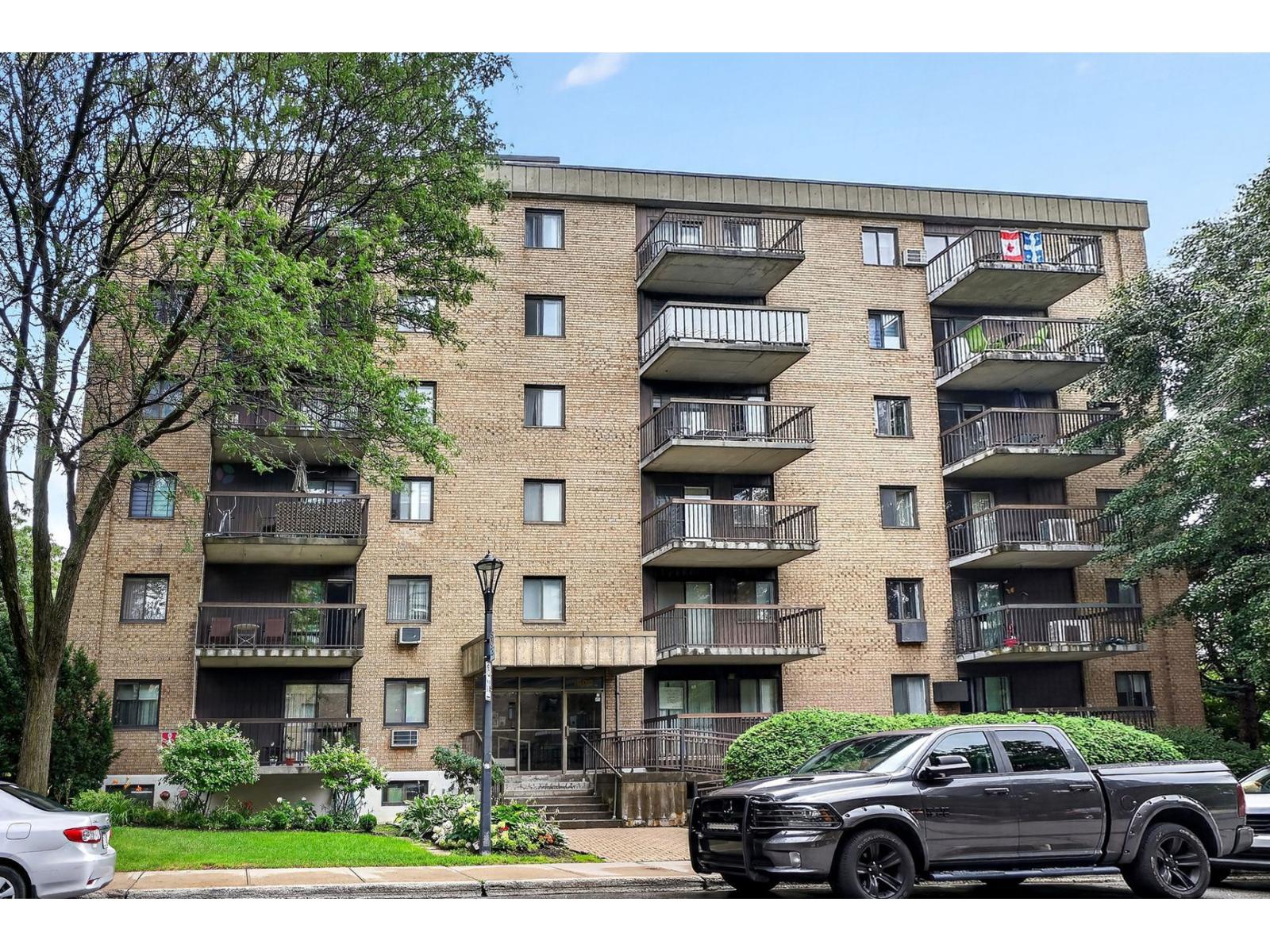 1600 Rue Louis-Carrier
