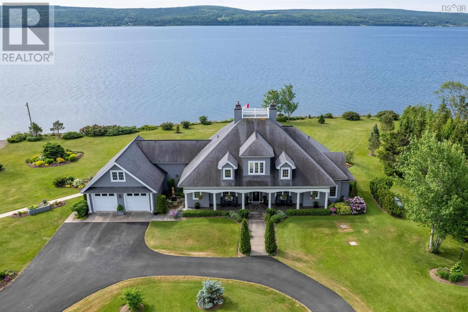 8805 Highway 105 Baddeck Inlet