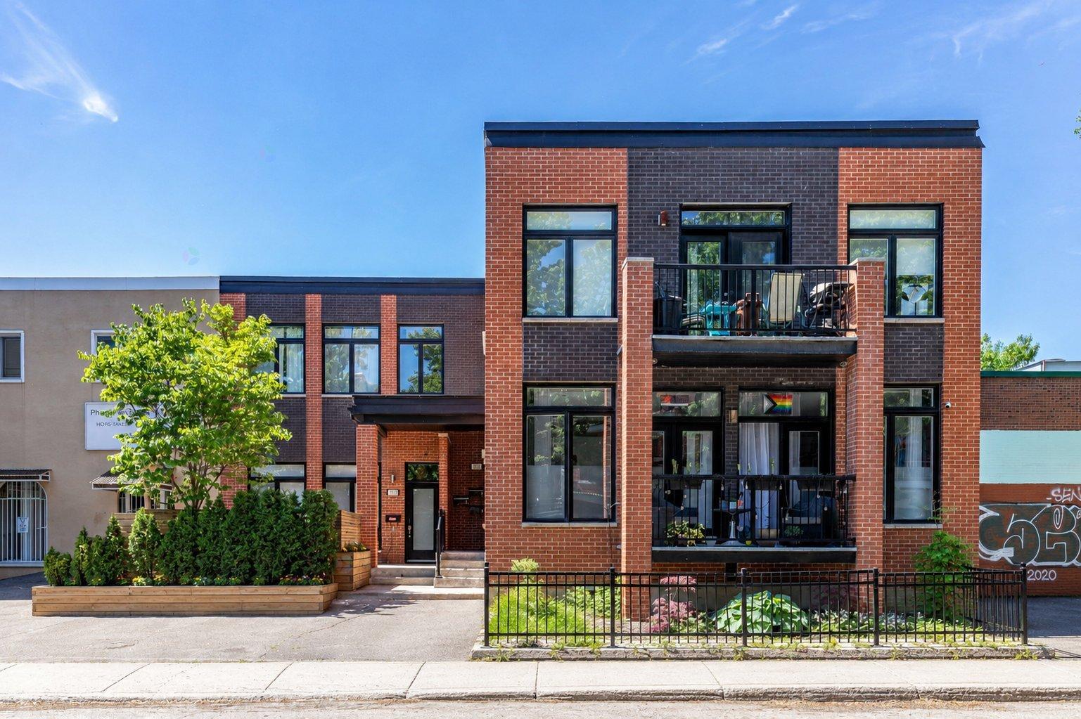 1-1702 Av. Letourneux