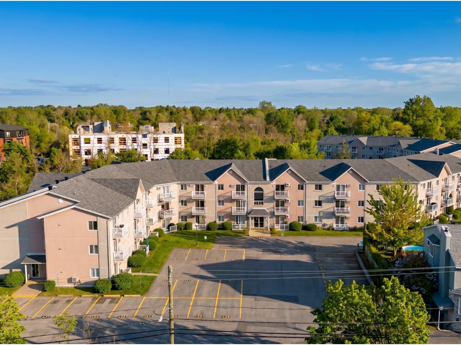 485 Rue Blainville E.