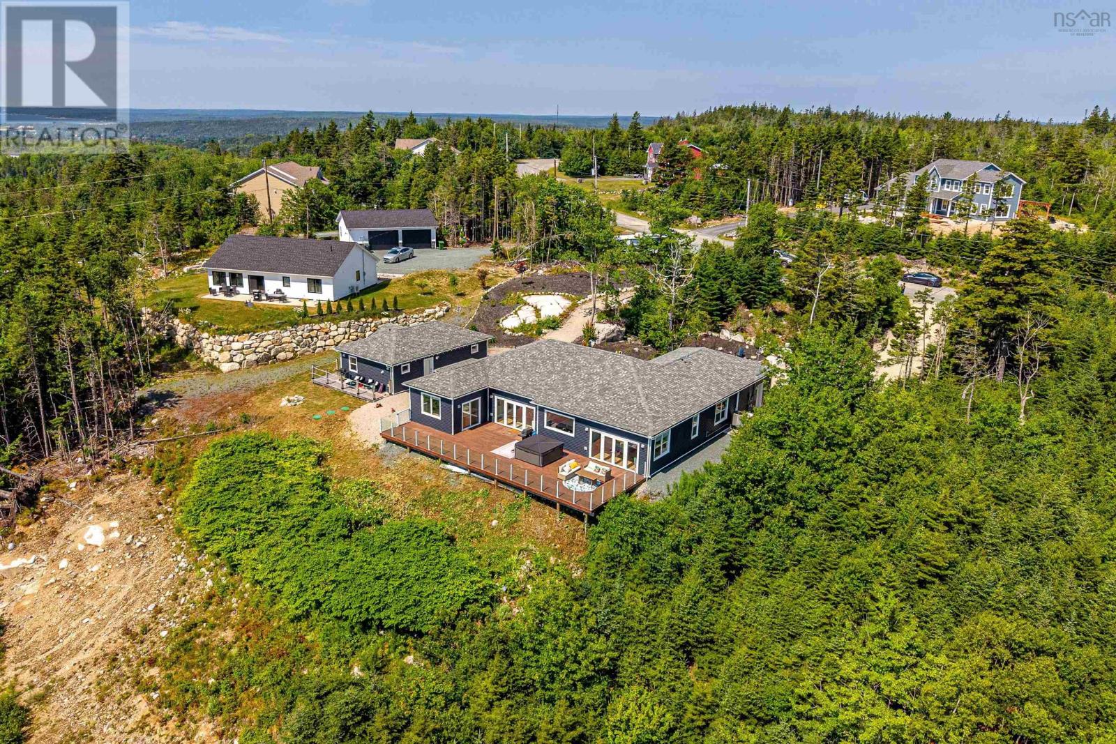 107 Amelinda Crescent
