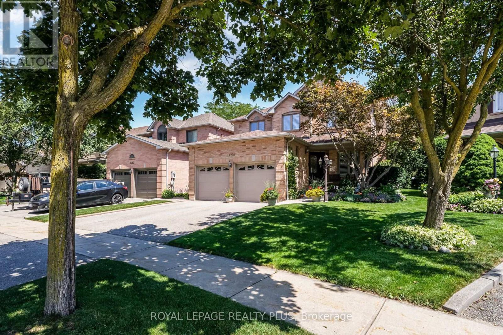 1459 RAVENSMOOR CRESCENT