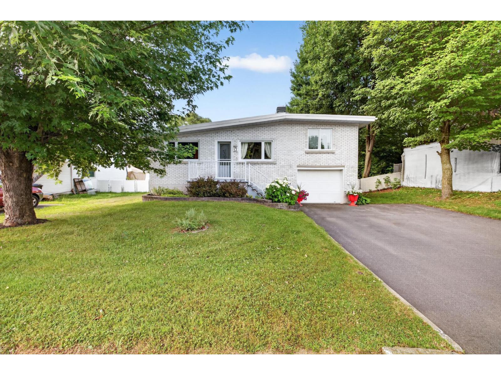 13 Rue St-Sauveur