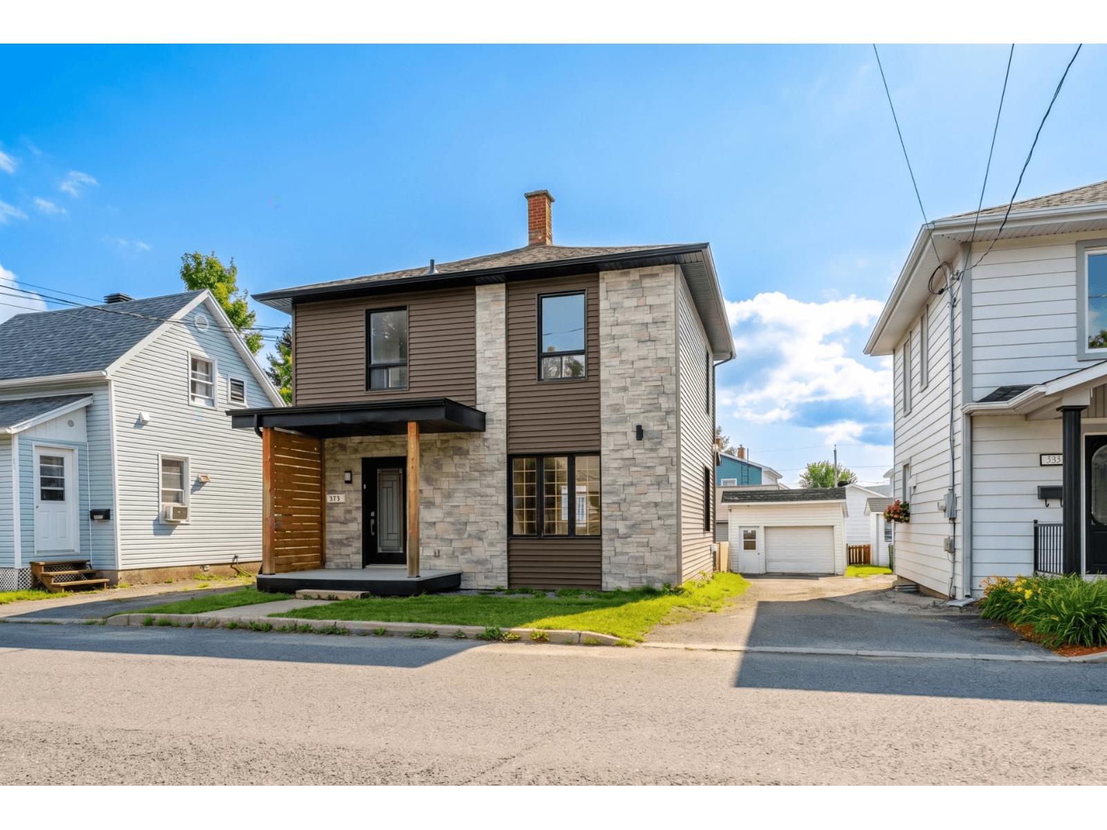 373 Rue Lafond