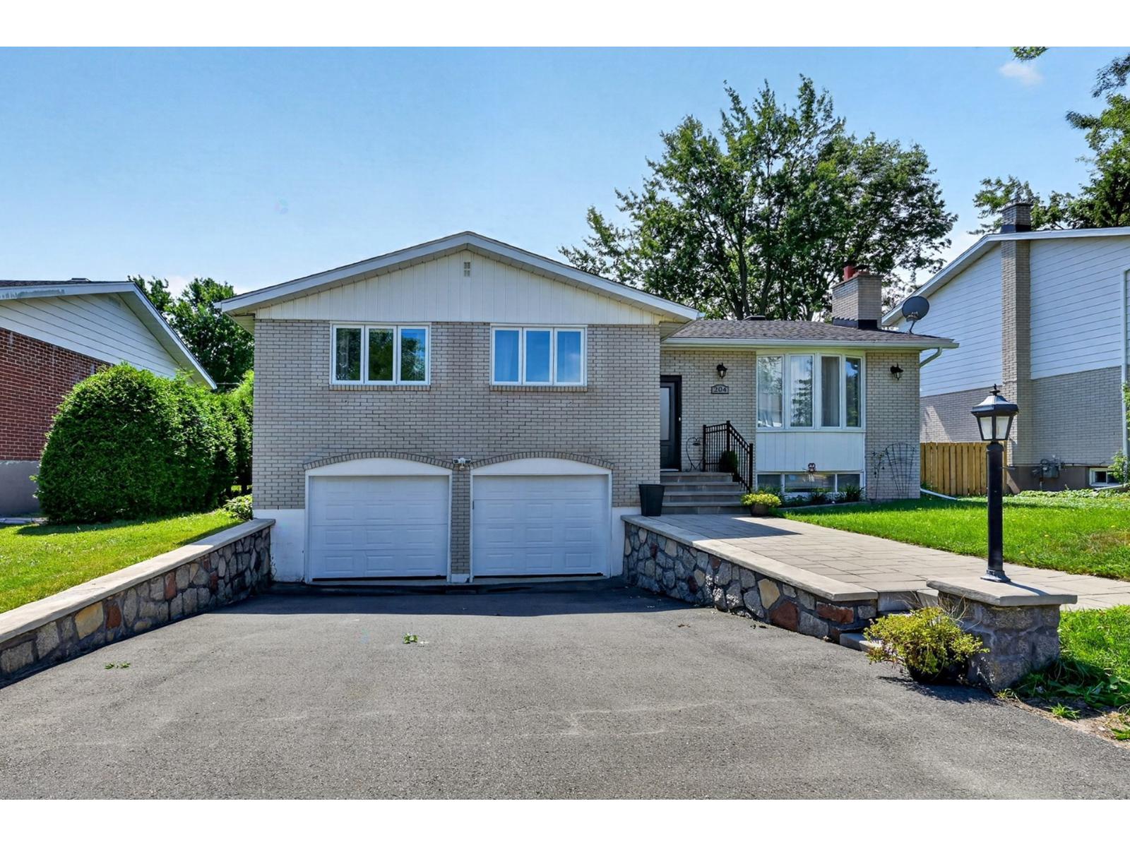 204 Rue Thornhill