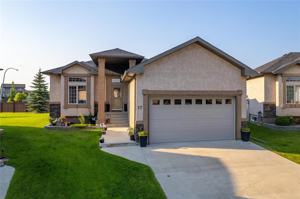 17 Handlers Cove