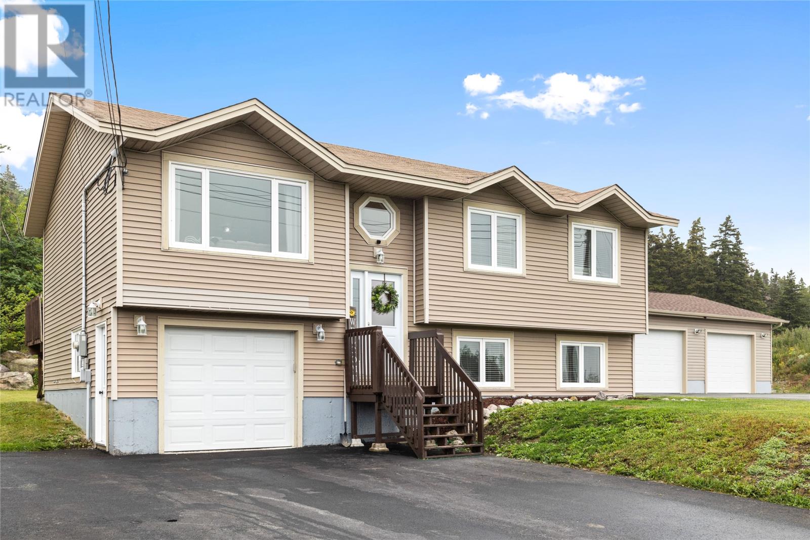 917 Pouch Cove Line