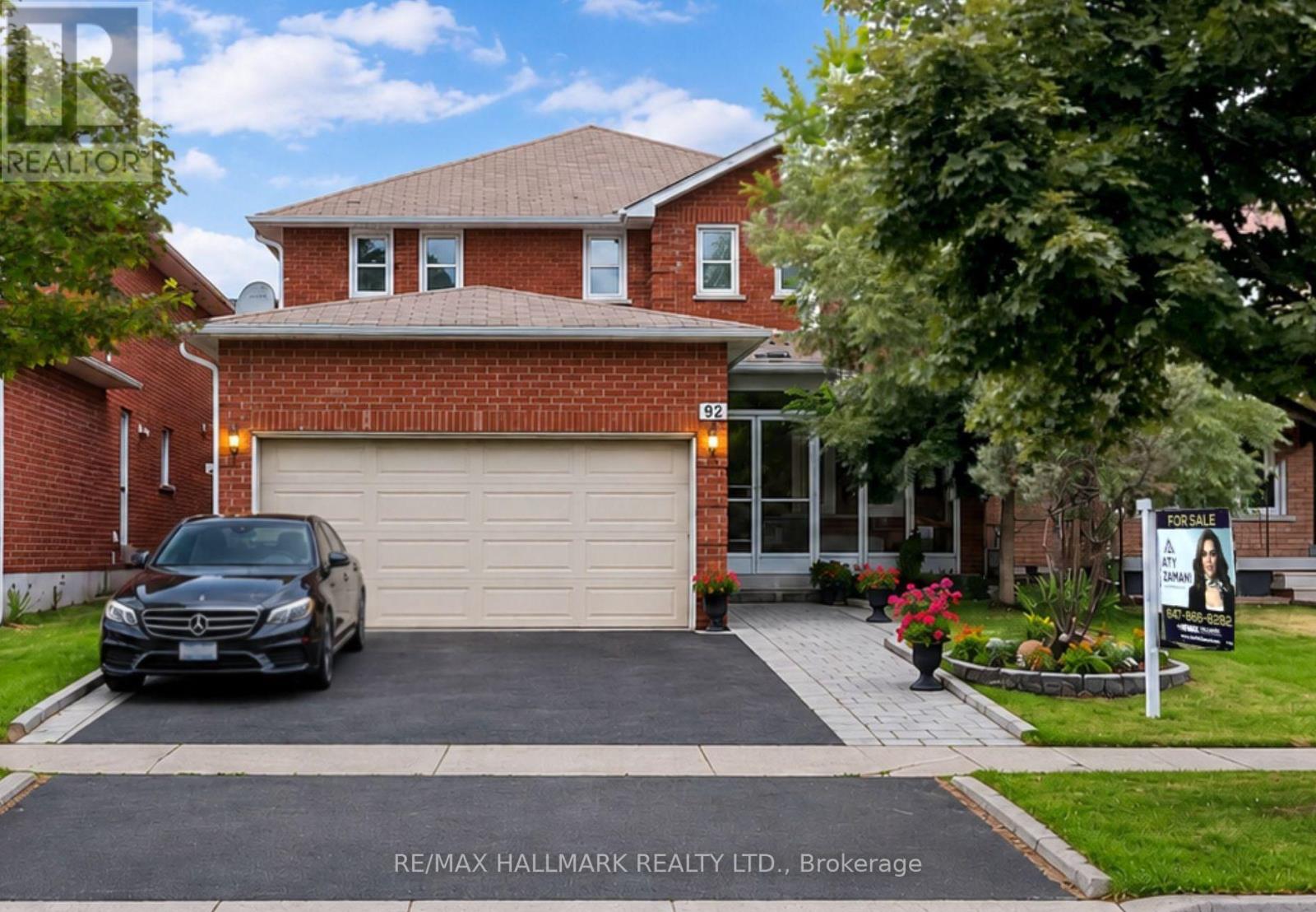 92 WELDRICK ROAD E