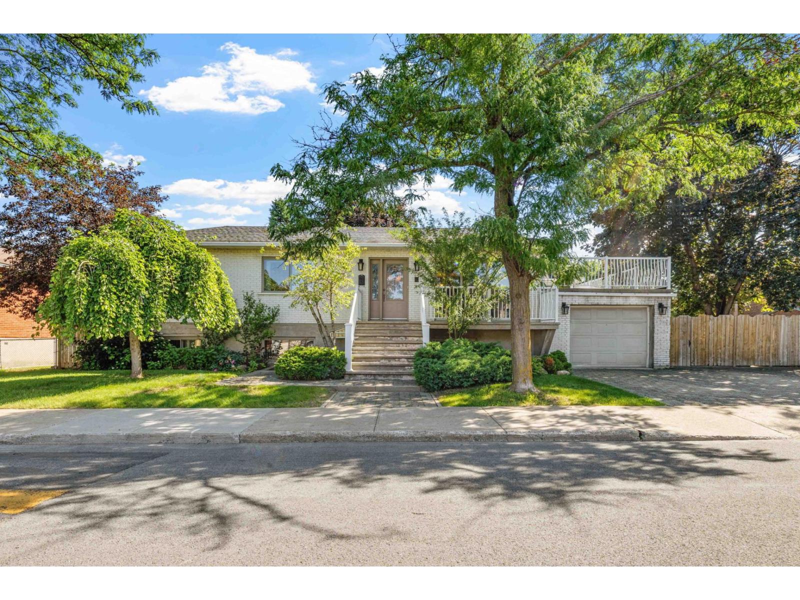 12139 16e Avenue (R.-d.-P.)