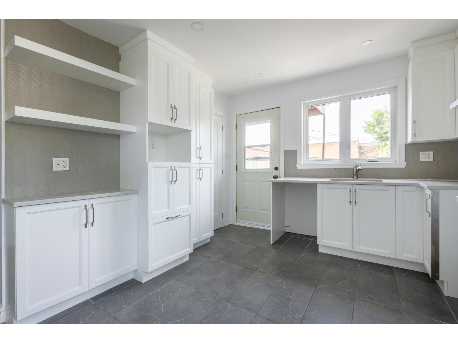 8531 Av. Souligny