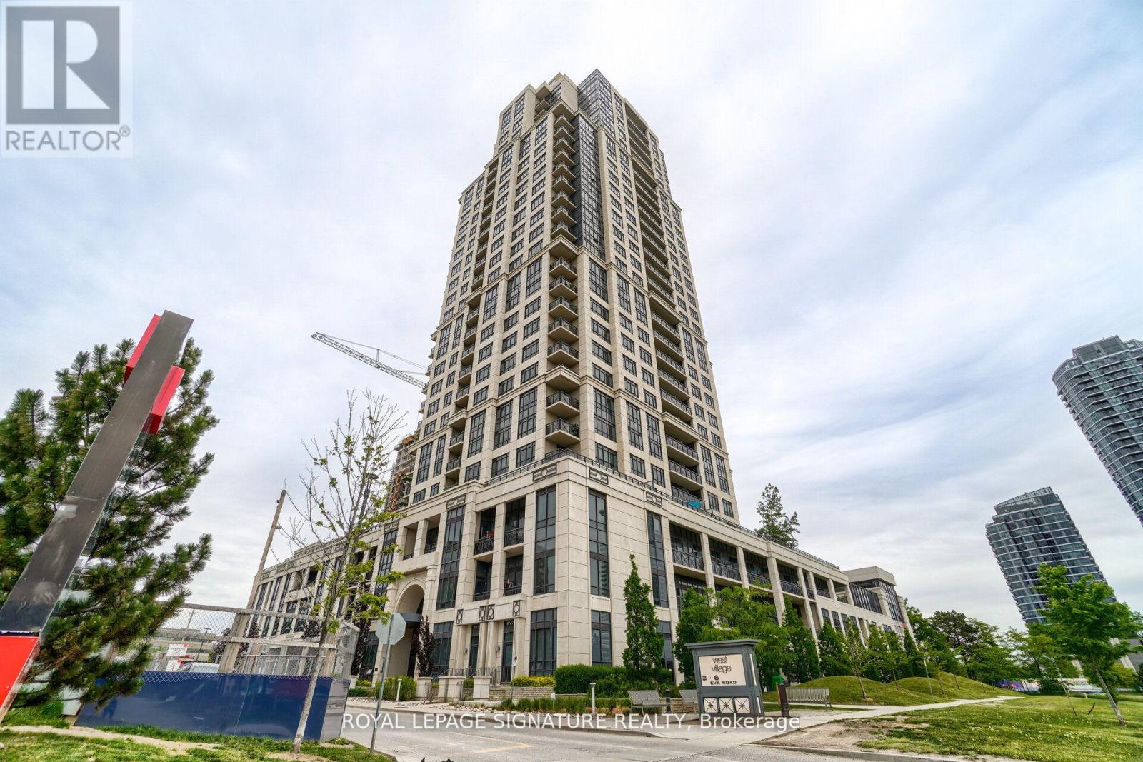 926 - 2 EVA ROAD E