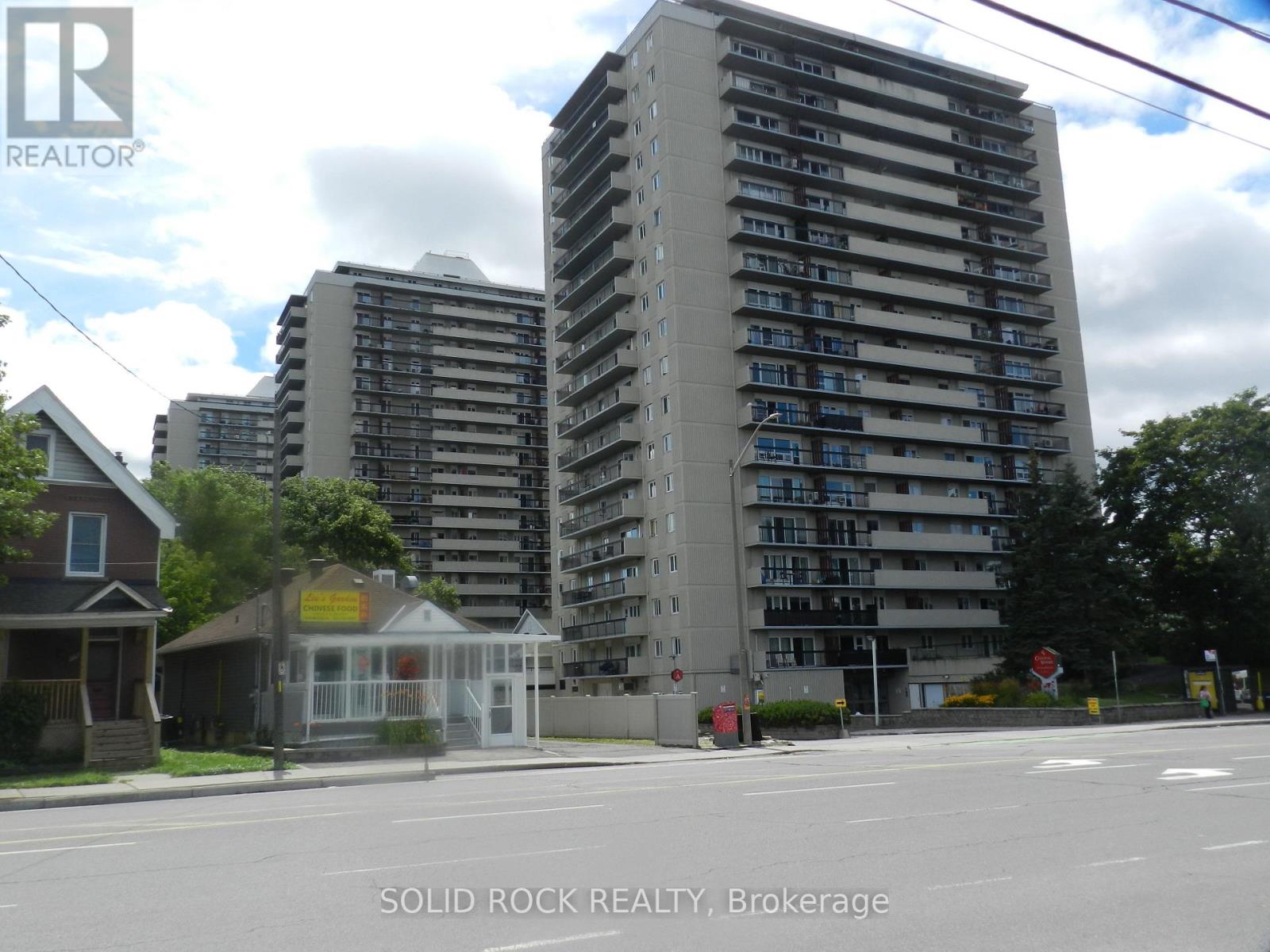 1501 - 158 A MCARTHUR AVENUE E