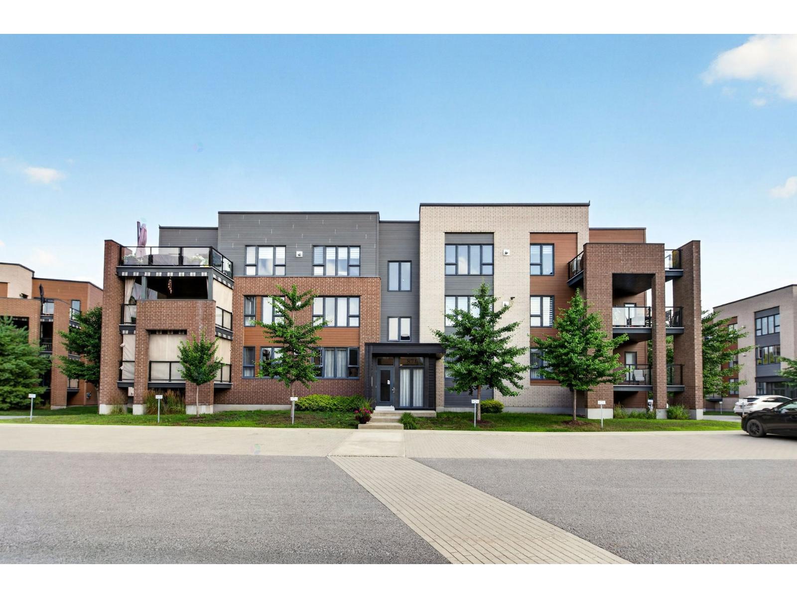 871 Av. Pierre-Dansereau