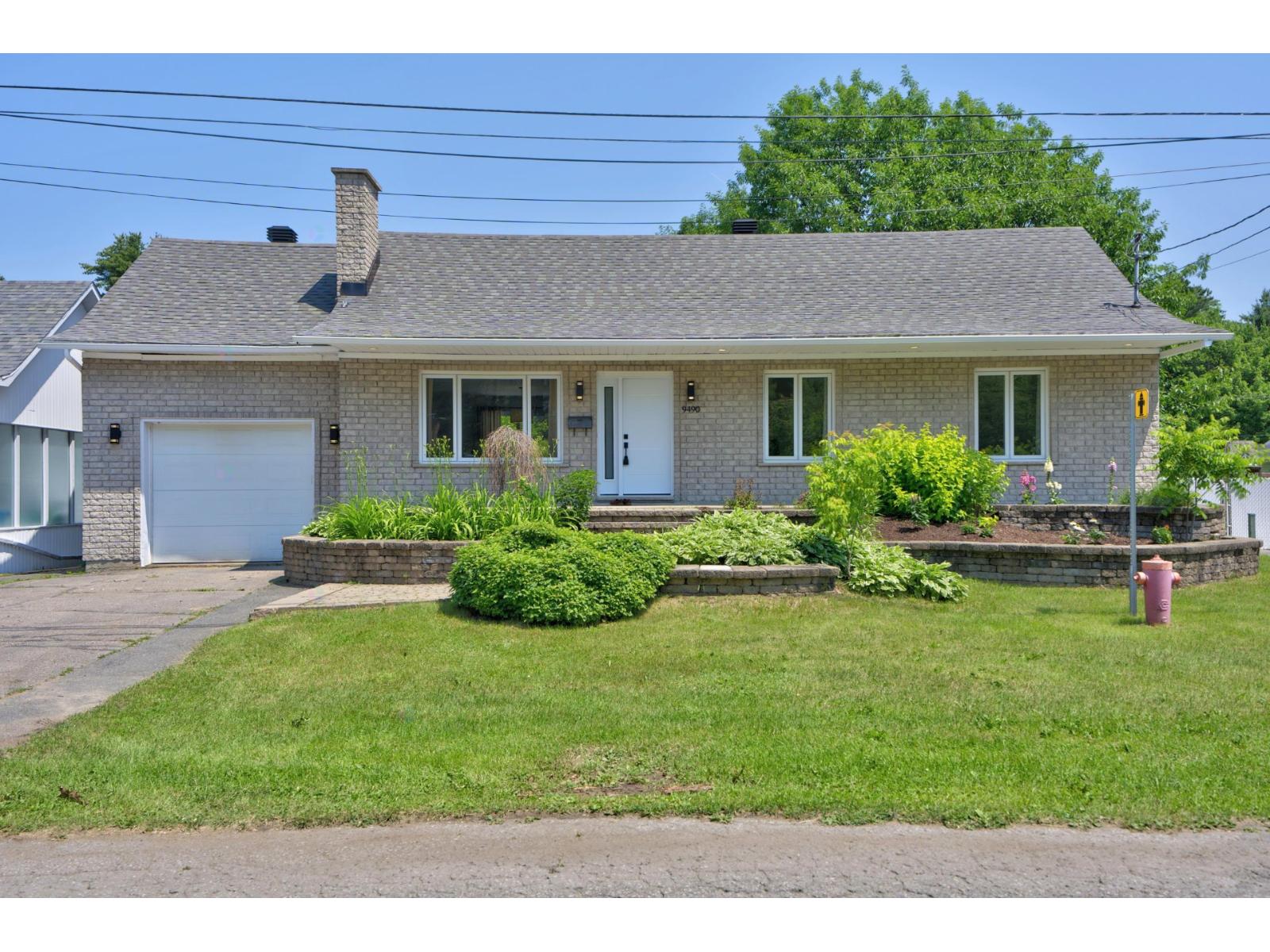 9490 Rue Foreman