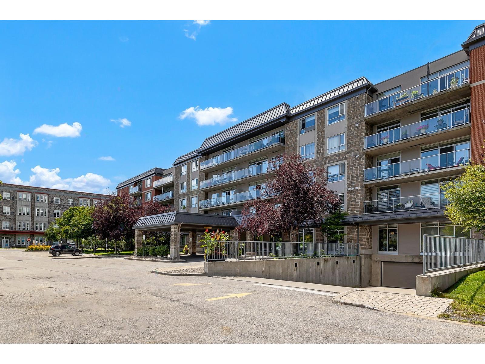 325 Boul. Wilfrid-Lavigne