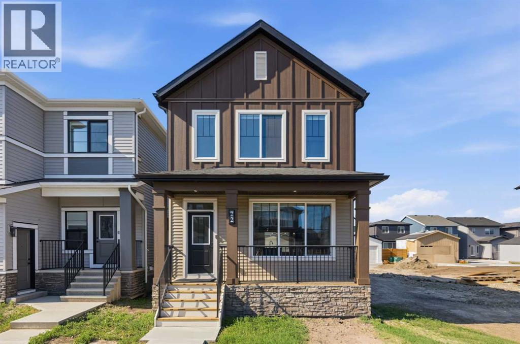 22 Chinook Winds Court SW