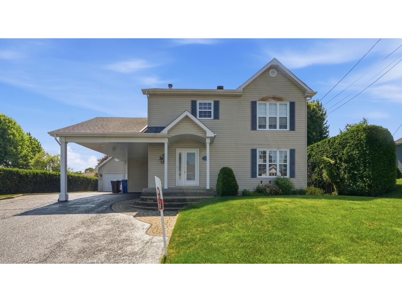1235 24e Rue