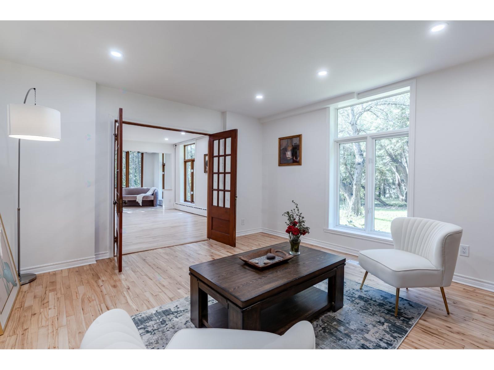 21290 Ch. Ste-Marie