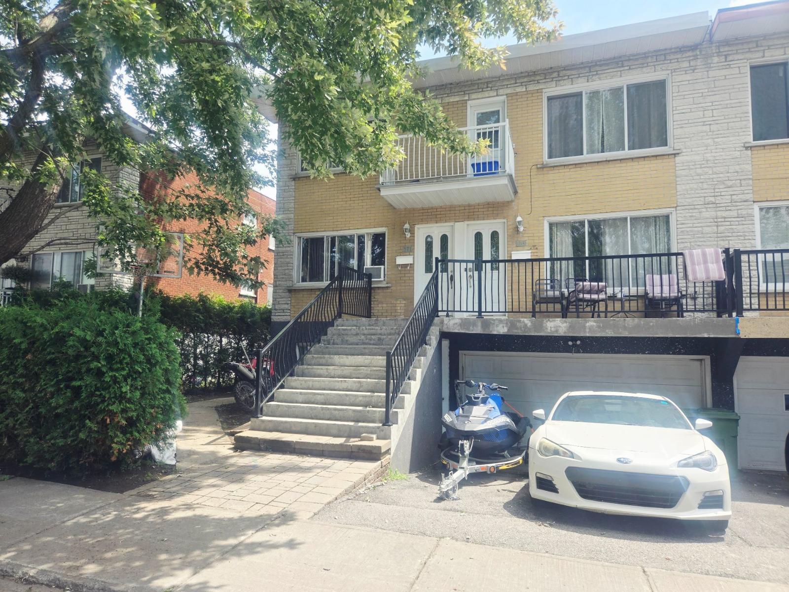 371 Rue Red Cross