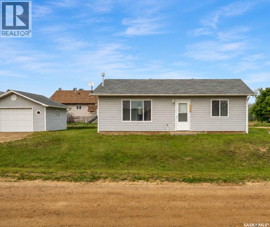 157 4th STREET W