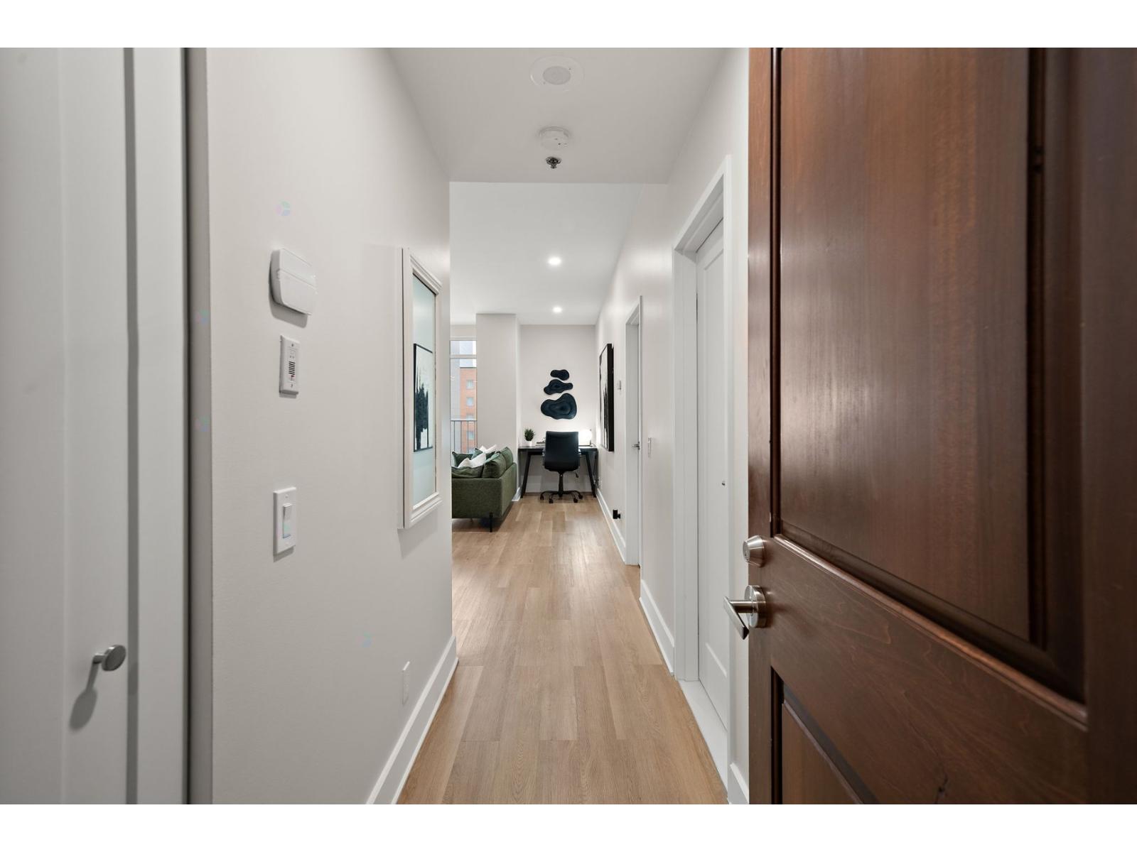 2015 Rue de la Montagne