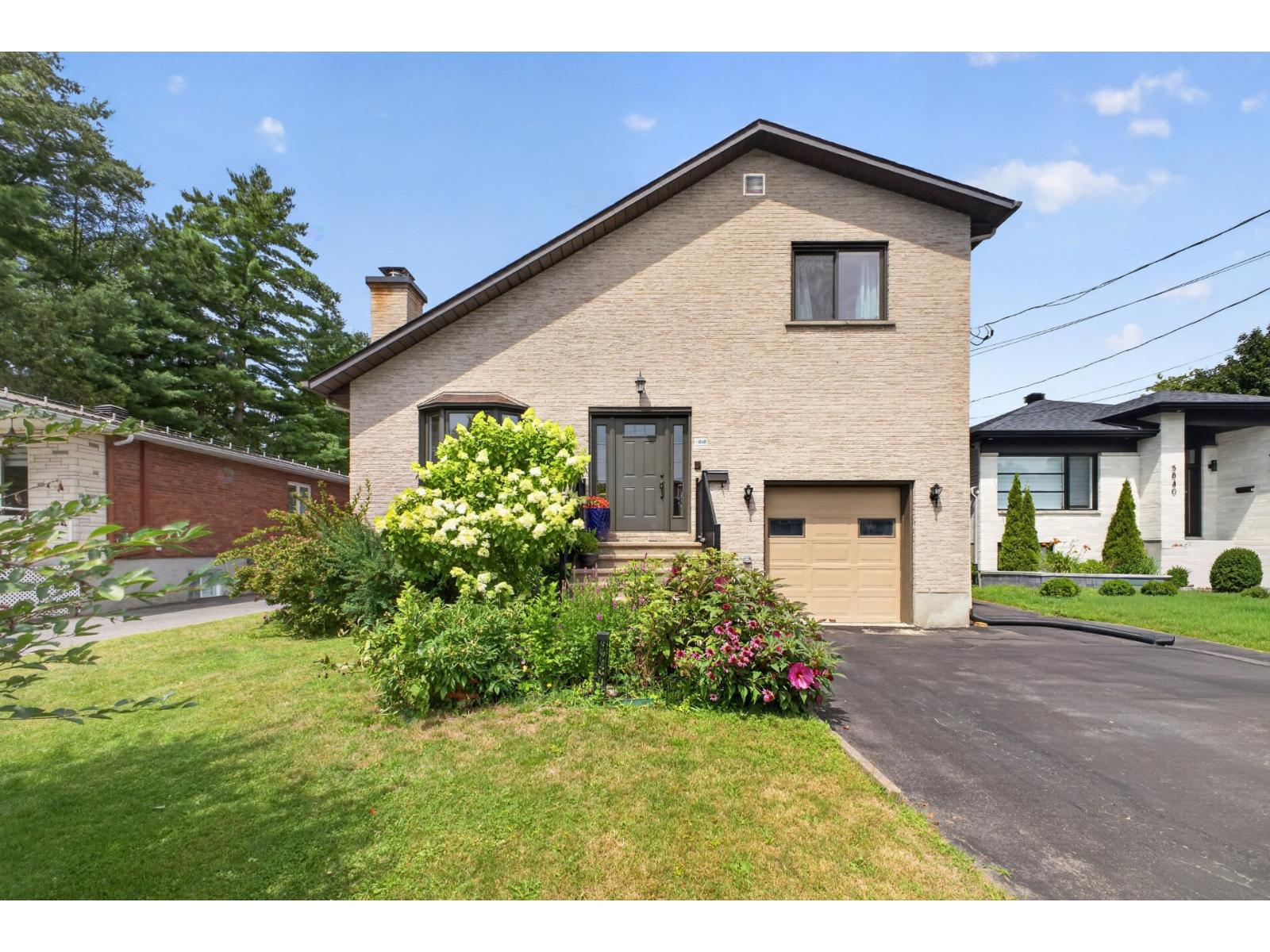3850 Rue Émile