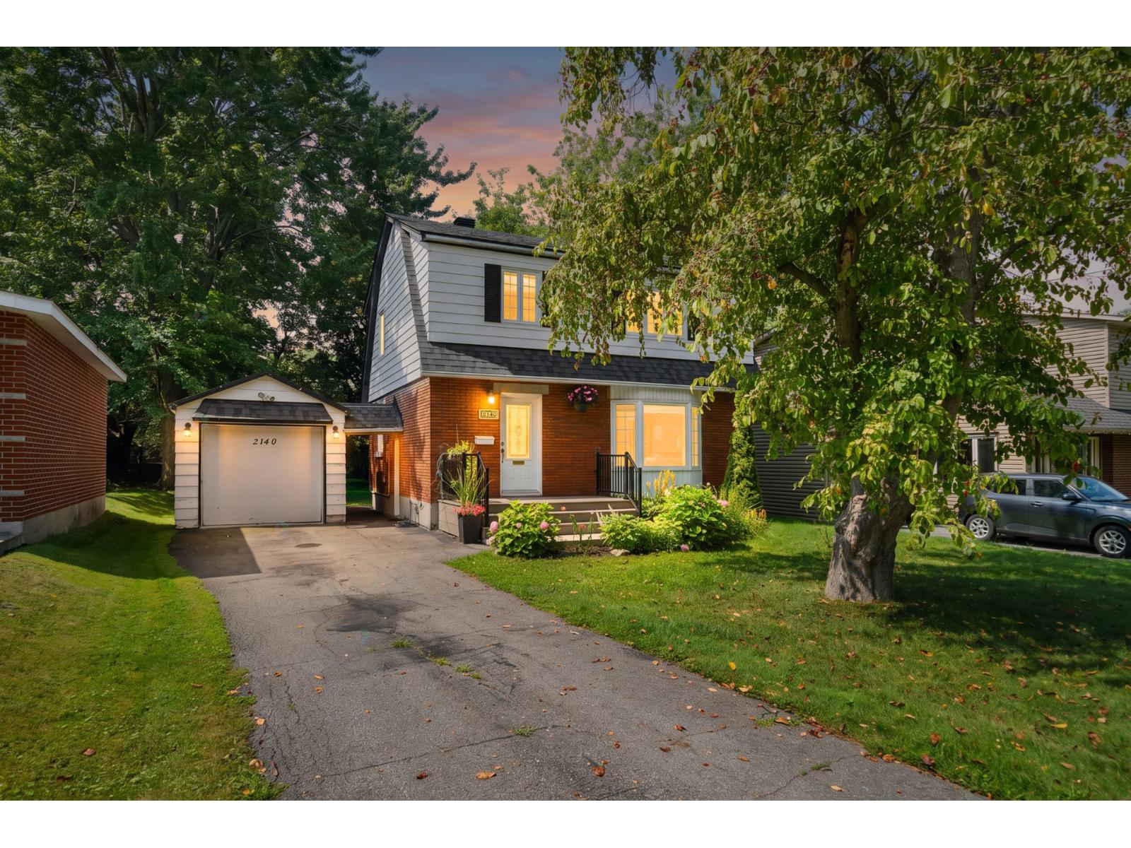 2140 Av. Swallow