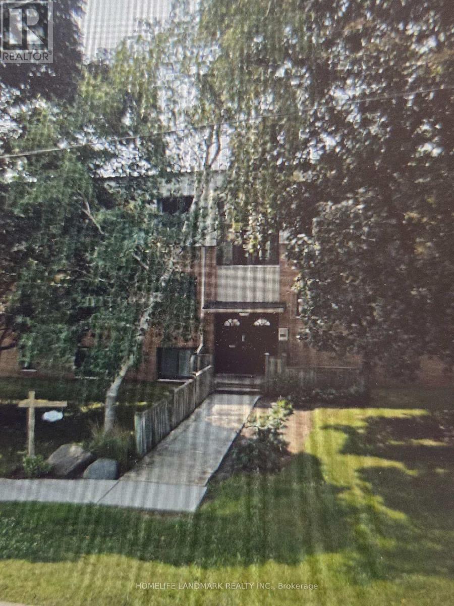 12 - 136 SCANLON AVENUE