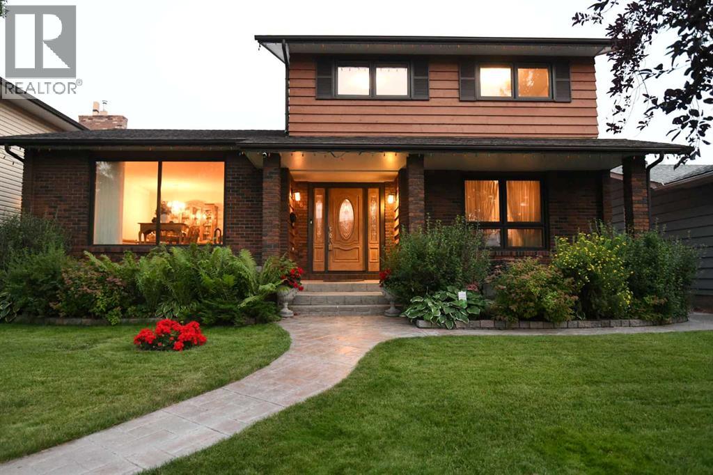 168 Templewood Drive NE