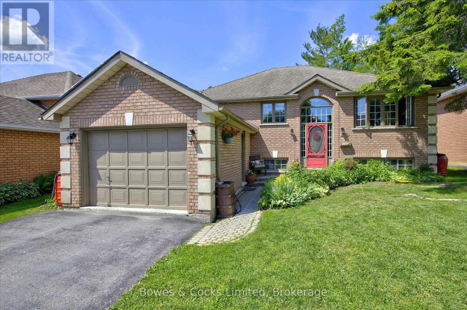 699 FORTYE DRIVE