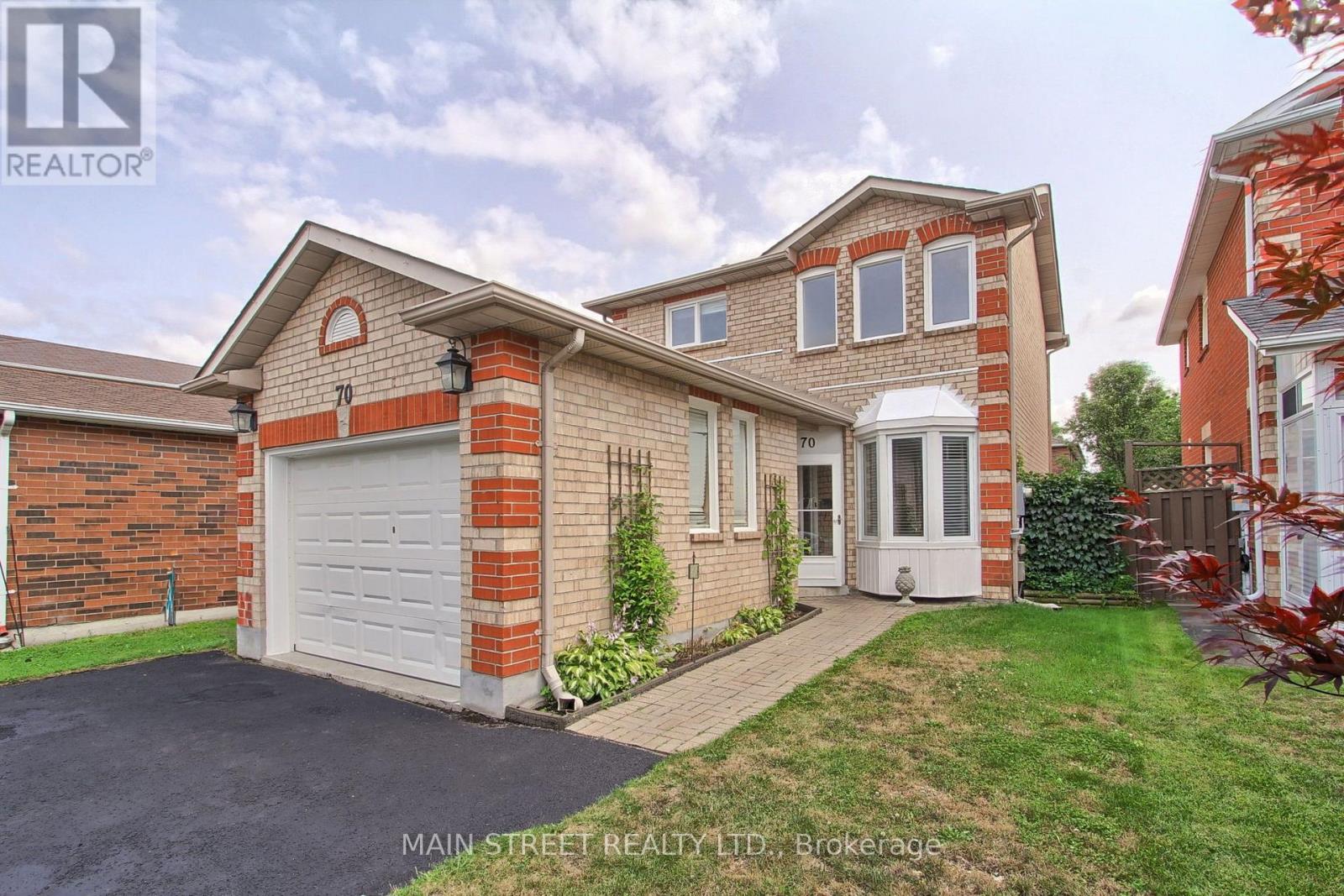 70 DUNSMORE CRESCENT