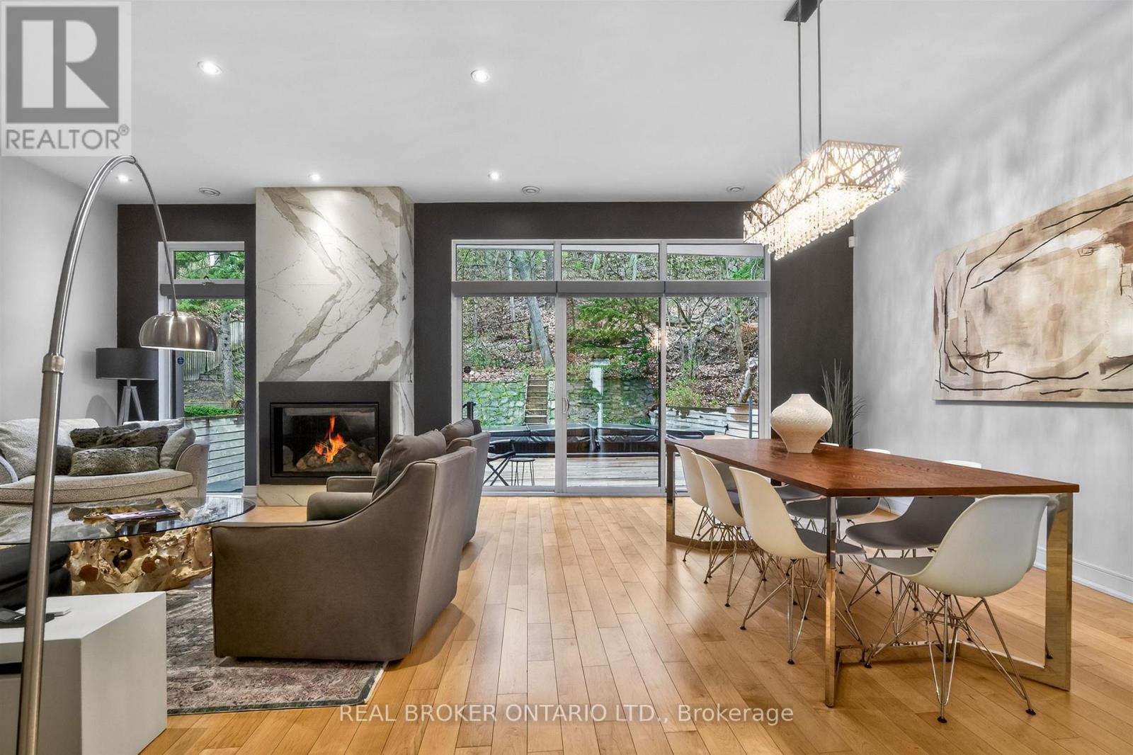 For rent: 88 SOUTH KINGSWAY WAY, Toronto (High Park-Swansea