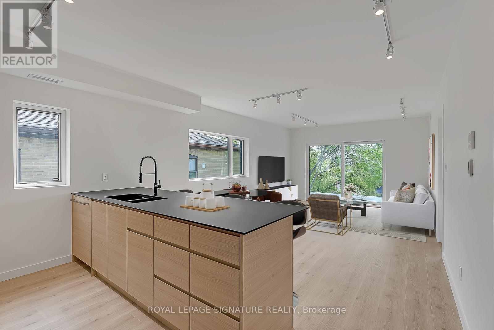 4 - 1254 DAVENPORT ROAD