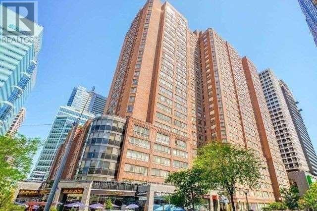 2613 - 633 BAY STREET