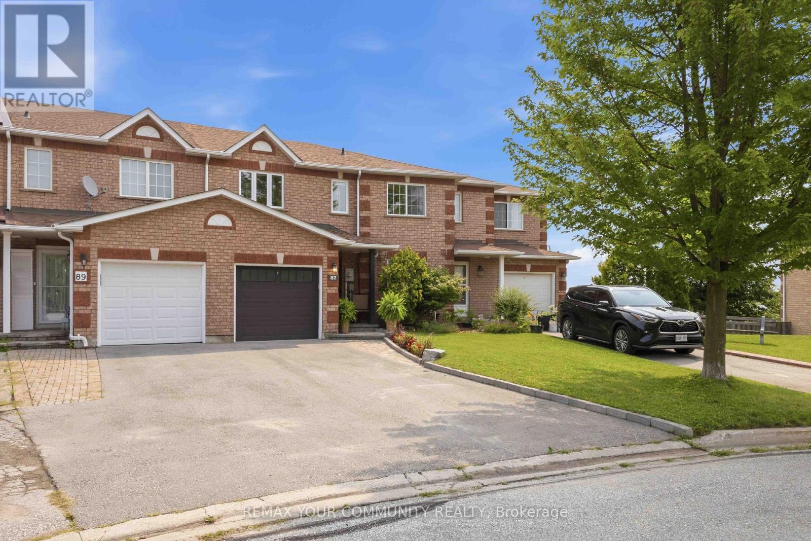 87 LANCASTER COURT