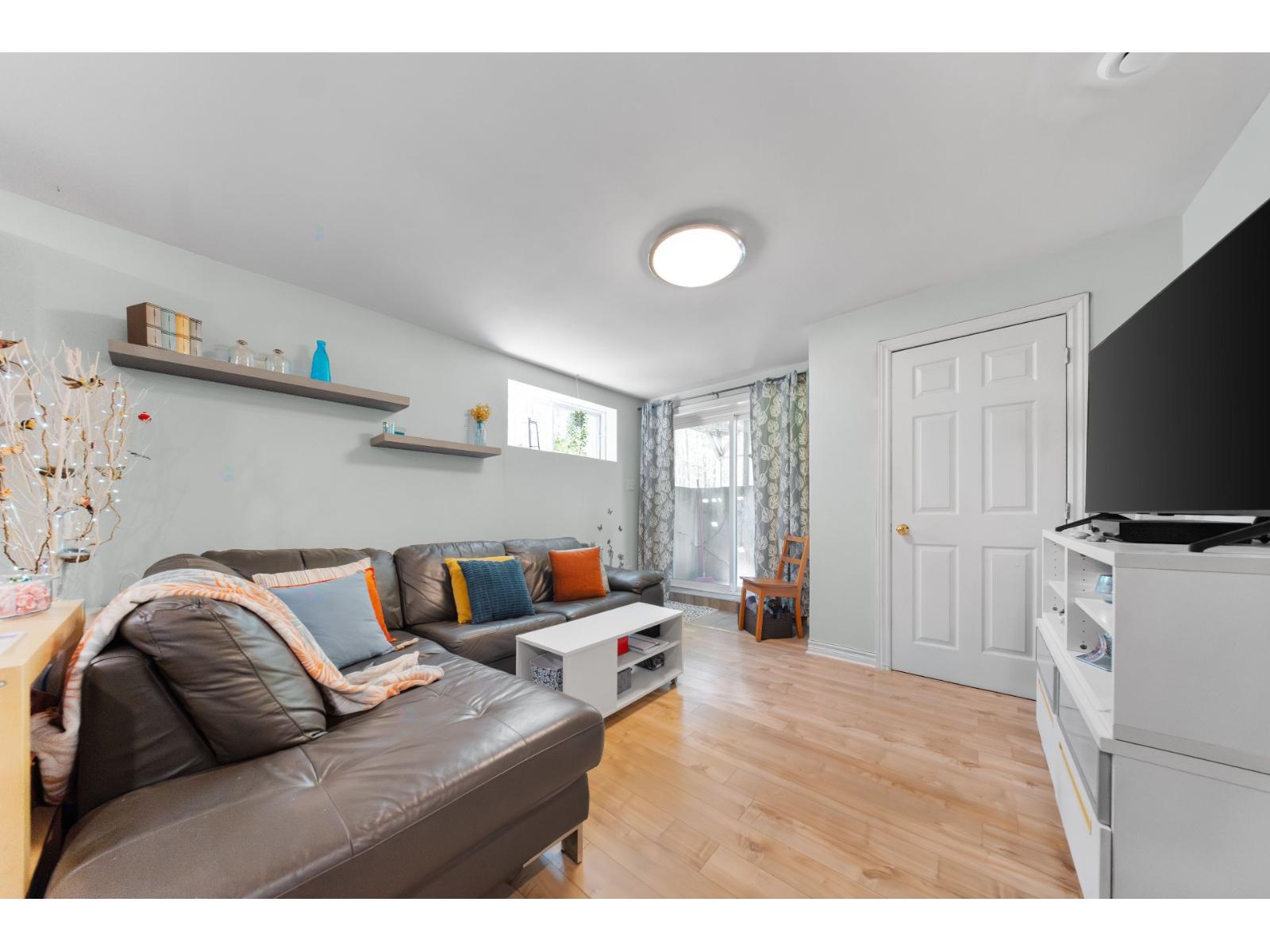 For sale: 145Z-145AZ Rue Kim, Sainte-Sophie, Quebec J5J0C6
