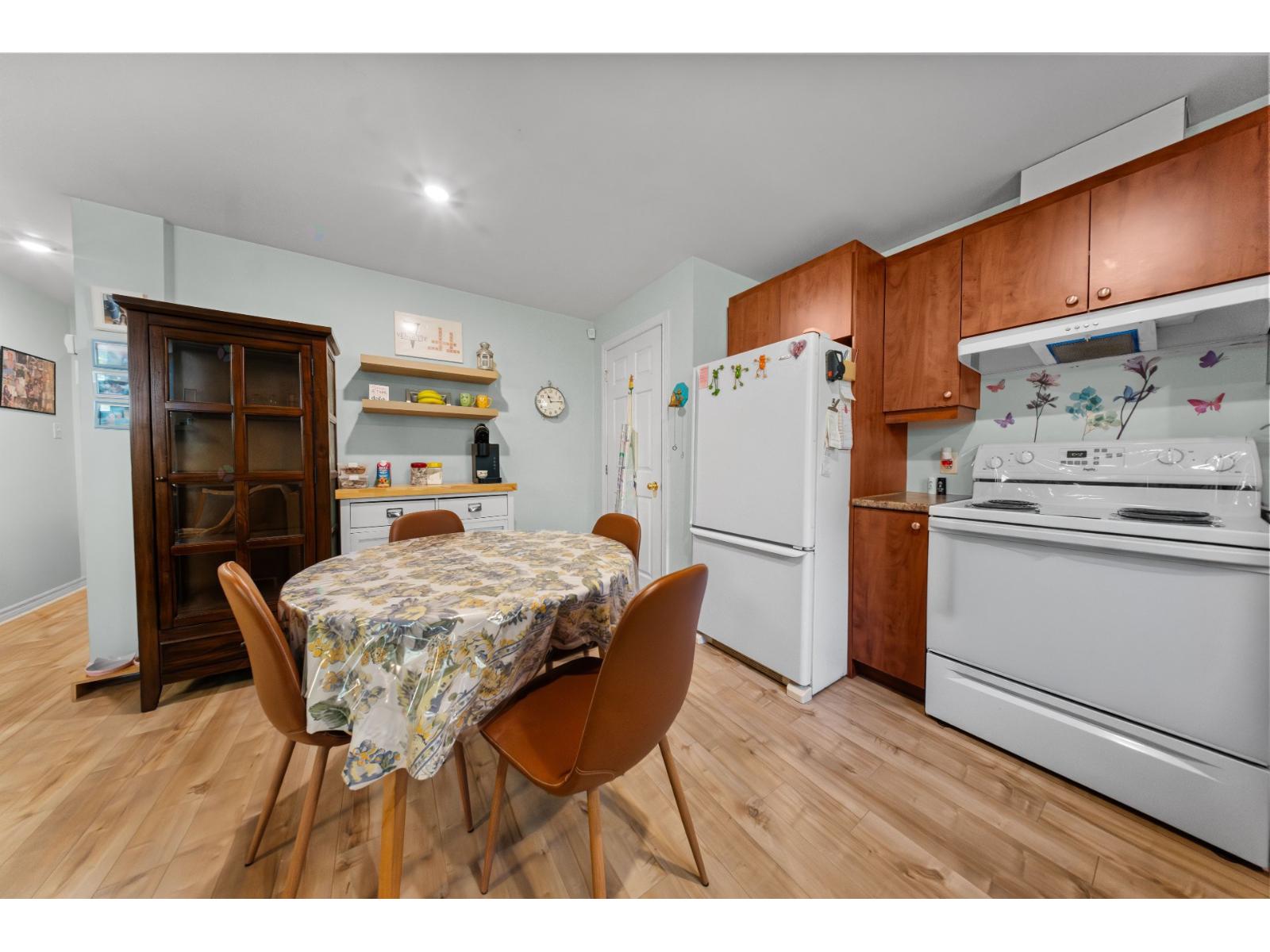 For sale: 145Z-145AZ Rue Kim, Sainte-Sophie, Quebec J5J0C6
