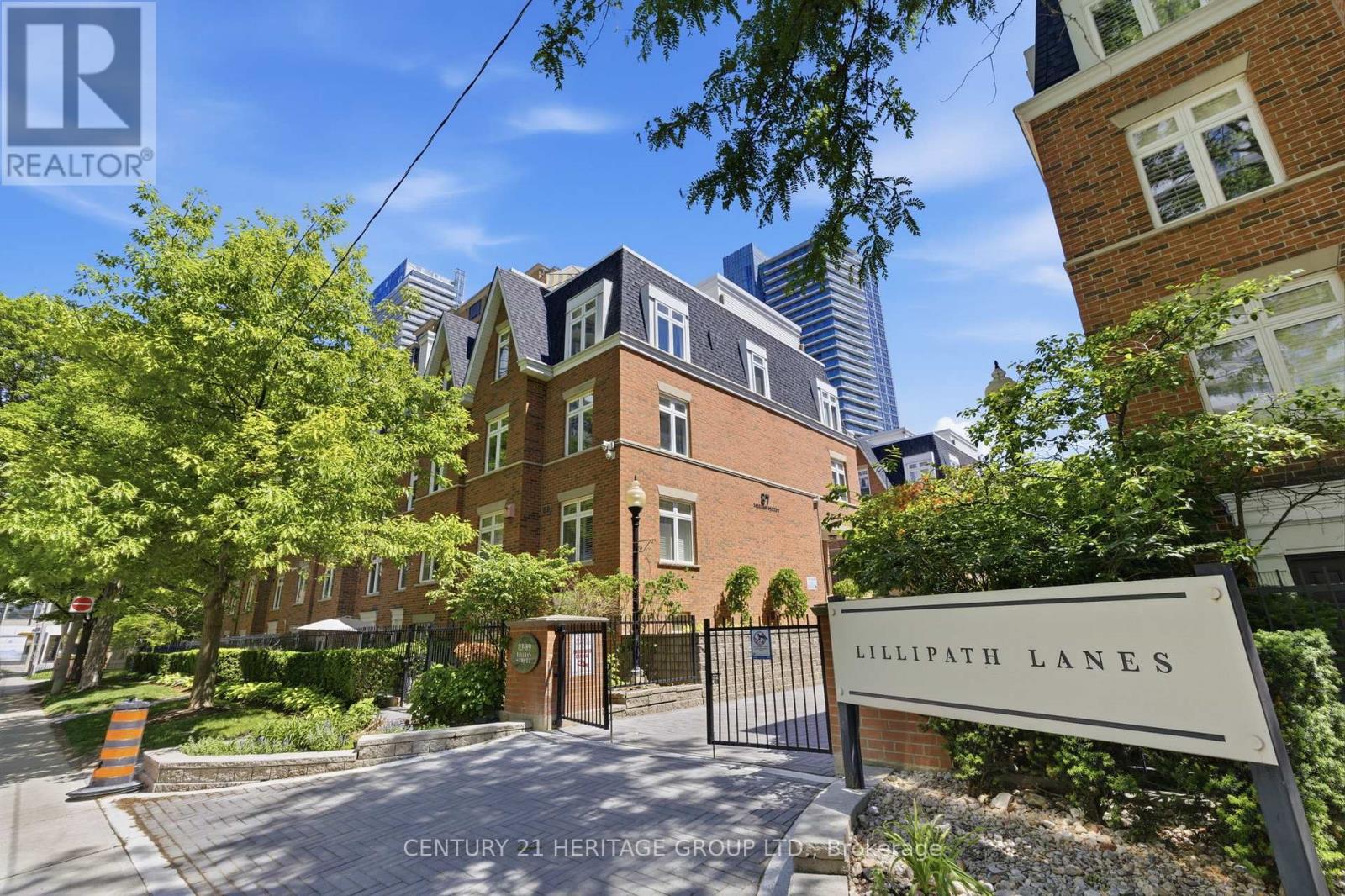8 - 87 LILLIAN STREET