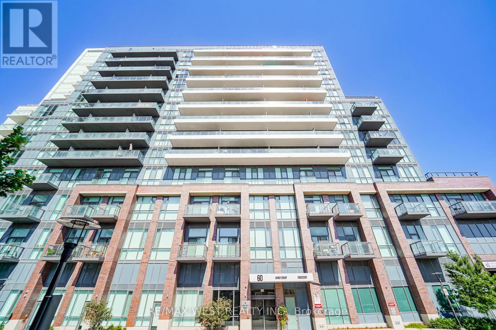 311 - 60 HONEYCRISP CRESCENT