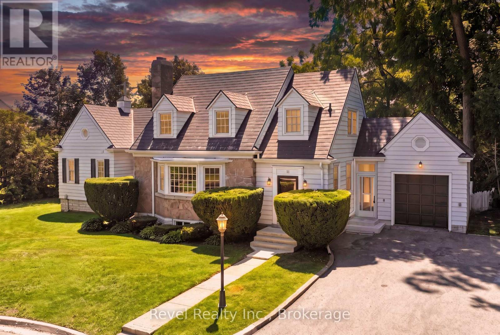 13 SYLVAN CRESCENT