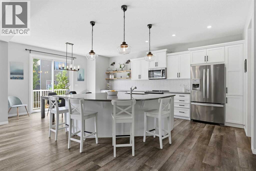 25 Yorkville Green SW