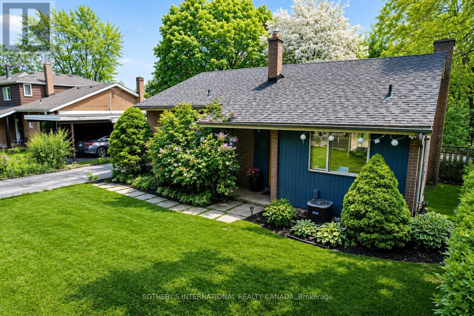 10 TERNHILL CRESCENT